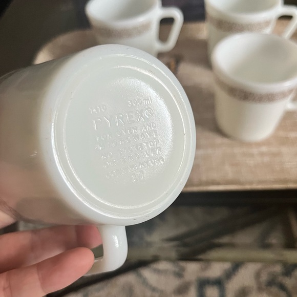 Pyrex Mugs - Picture 4 of 5